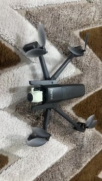 باروت ANAFI • كاميرا 4K • ٢٥ دقيقة