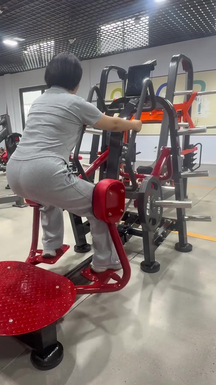 China's leading fitness equipment manufacturer, producing high-quality commercial gym equipment at competitive prices with excellent after-sales service. Short lead time of 25 days and great value for money. We welcome distributors and agents to discuss cooperation opportunities. Feibo Fitness: WhatsApp +8615969761720#gymequipmentsupplier #fitnessequipment #aikefitness #gymequipment #spinningbike legpress


**إذا كنت صاحب هذا الإعلان وتريد حذفه لأي سبب، رجاءا أرسل رسالة إلى الدعم الفني**