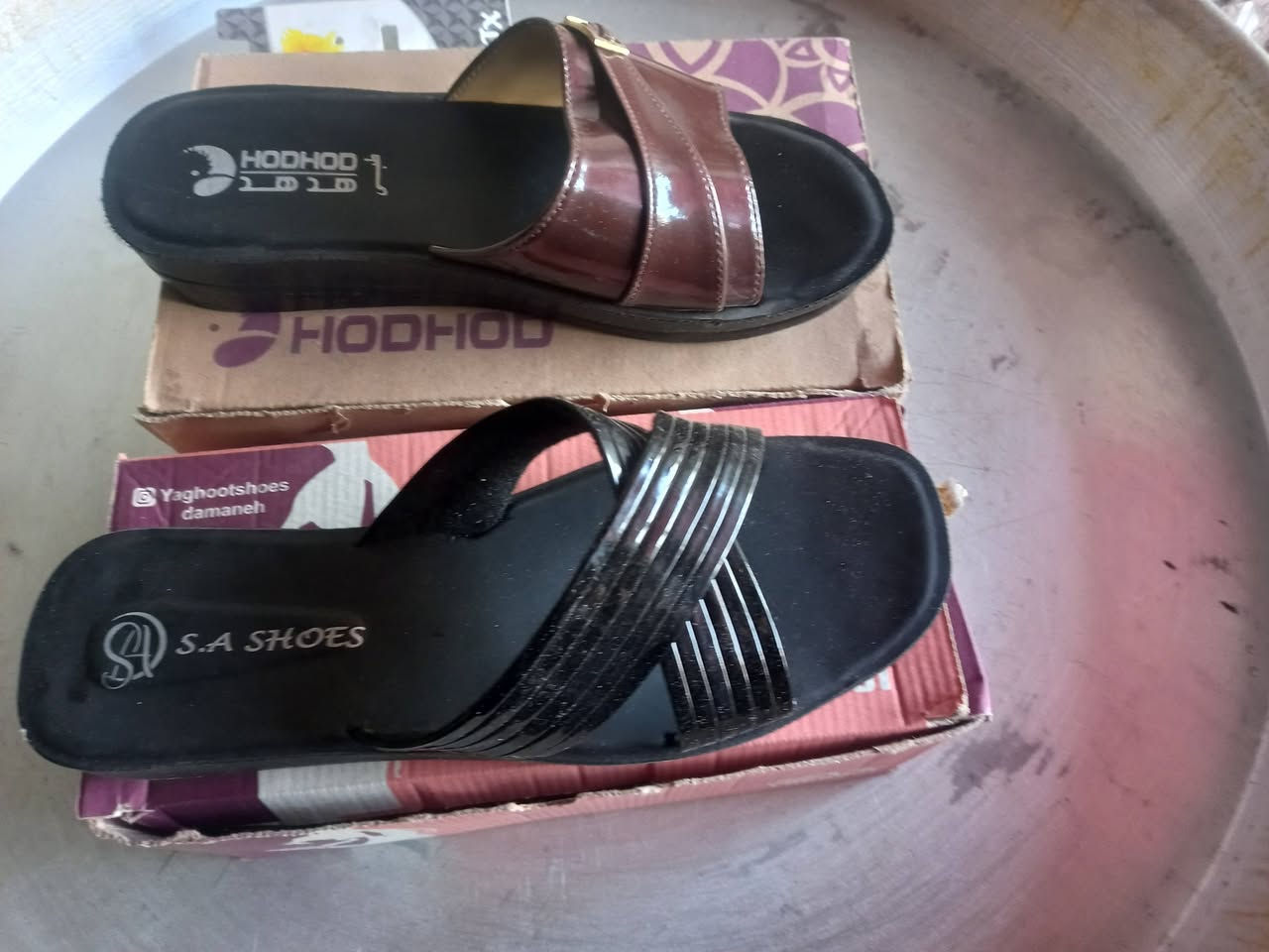 السلام عليكم تتوفر شروة احذية وشحاطات تصفية محل وبسعر مناسب للاستفتسار الاتصال  *********** المكان بغداد
