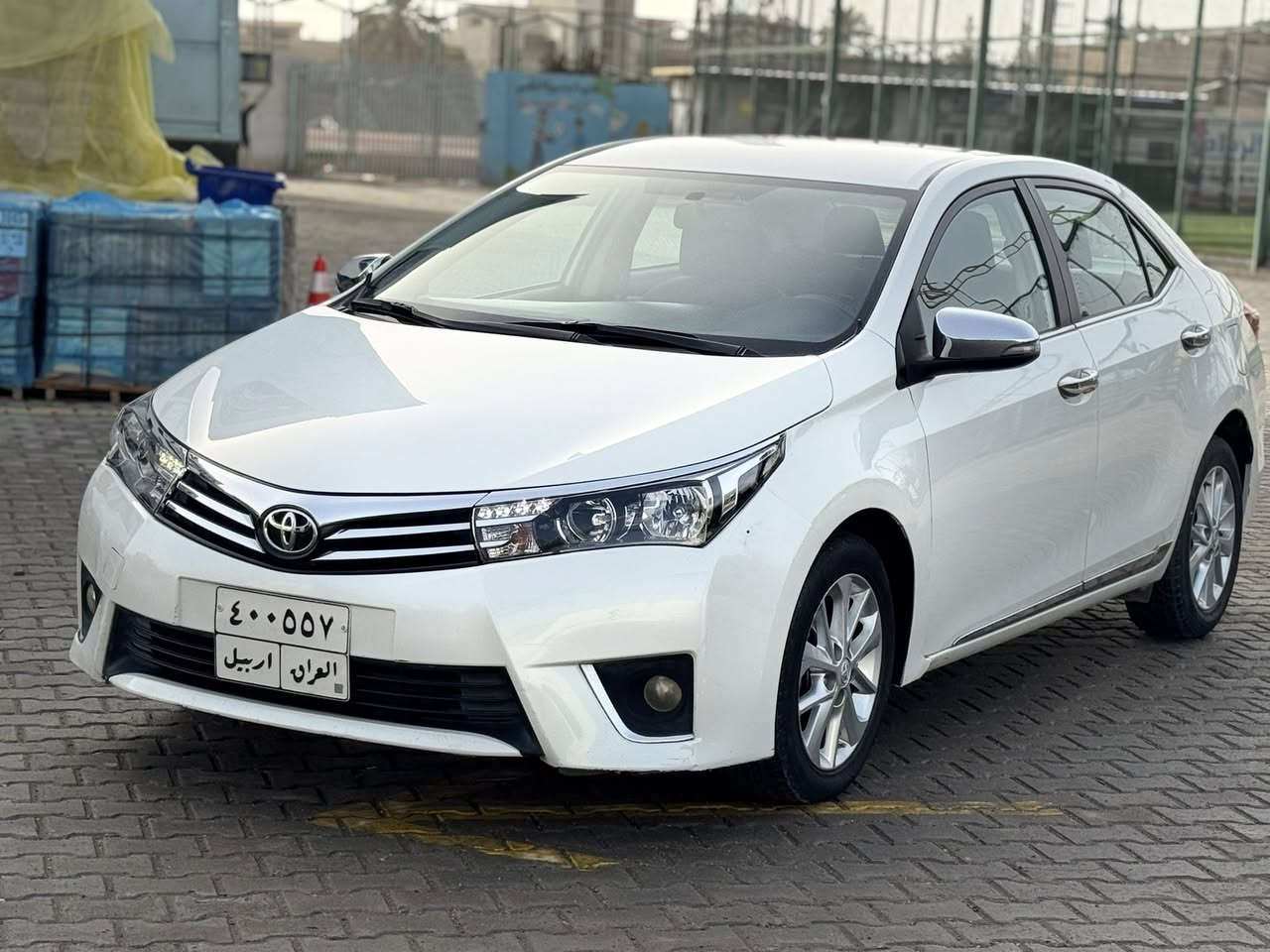 السلام عليكم . كورلا موديل 2016 وارد خليجي مكفولة كفالة عامة بارد فقط بهلال الجاملغ الخلفي فقط مكينة 1800 ماشية 120 كيلو رقم اربيل تريد وكالة او تحويل فول ما عدا السلايت بصمة تشغيل تبريد لمس تحكمات ستيرن نضام ايكو وسبورت . اخوان السيارة جديدة بمعنى الكلمة واحلى من الصور ممتعوبة كير ومكينة وصدر كلهة برغي ممفتوح بيهة على ايد وحدة وبالخير التصير من نصيبة السعر 150 وبيهة مجال بسيط مكاني بغداد العامرية ***********
