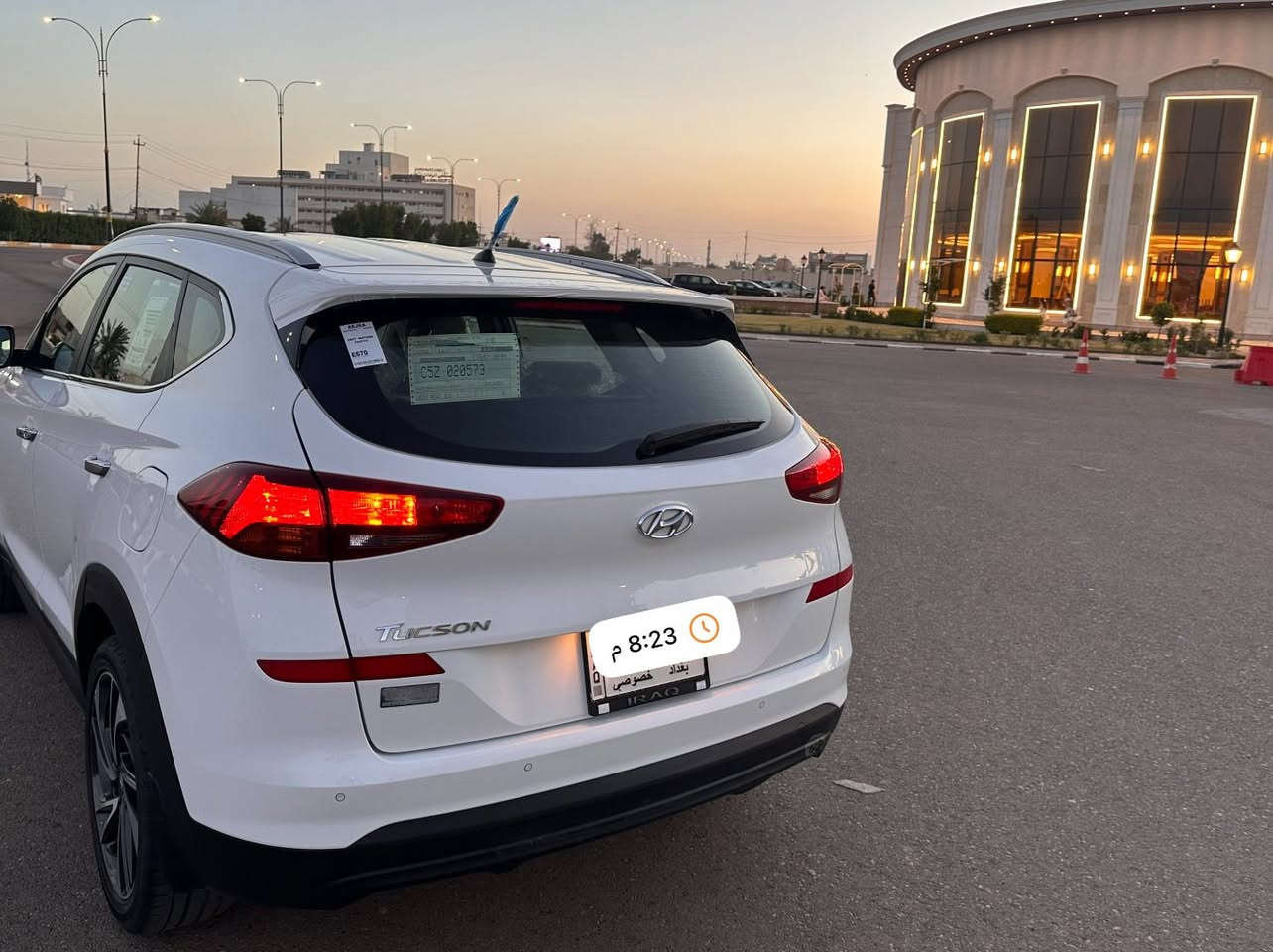 ---
🚗 للبيع هيونداي توسان 2020 - فول 1/1 عدا البانوراما 🚗

اللون: أبيض | الممشى: 128,000 كم  
الرقم: بغداد | المكان: الرمادي

المواصفات:
فول واحد على واحد عدا البانوراما

رادارات أمامية + حساسات
تحكمات ستيرنج كاملة
شحن لاسلكي
شاير مرايا + شاير شفط
ليدات كاملة أمامي وخلفي
جنوط رياضية وكالة

الفحص والحالة:
كفالة عامة من الصبغ والضربة والفتح والتبديل
كفالة حديد: أكفل الشاصي والحديد 100%
فقط الدعامية الأمامية بيها أثر شخوط خفيف، مصلحها ومكحليها ومصبوغها
الدعاميات ما أكفلها، أكفل الحديد فقط
السيارة ما شاء الله ما ناقصها اي شي
***********
