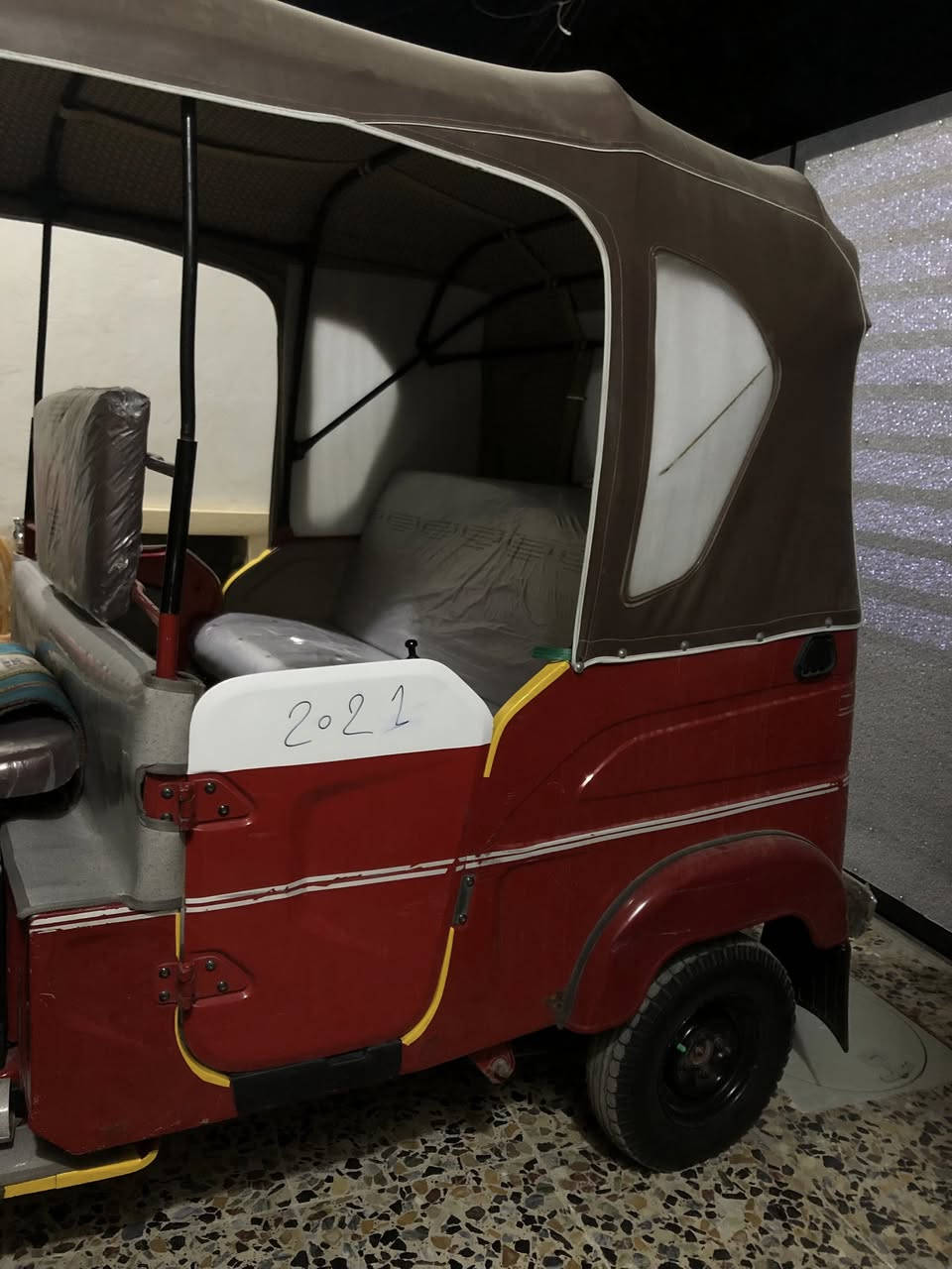 السلام عليكم تكتك للبيع موديل 21 شهر 11  رقم كربلأ سنوية بدون لوحات بعد ما راجعت عليهن  مكينه لا تنقيص ولا تبخير گشر نضيف  بدون قطرة صبغ وبدون معجون بس ضربه بلربع الايسر فوگ البگ لايت مدگدگه ع بارد 
السعر 7 و 900
العنوان بغداد رئاسه العبيدي للاستفسار مراسلة  خاص


**إذا كنت صاحب هذا الإعلان وتريد حذفه لأي سبب، رجاءا أرسل رسالة إلى الدعم الفني**