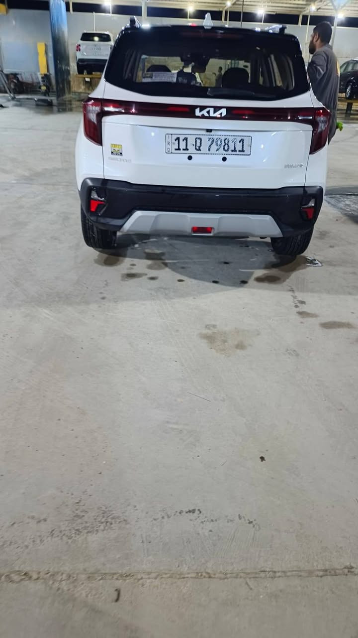 للبيع كيا سيلتوس موديل 2025 خليجي محرك 1600 تيربو بانورما كامل مواصفات حساسات خلفيه كامره خلفيه سيارة بسمي رقم بغداد انكليزي ماشيه 27 الف مابيها نقص برغي.. سعرها 170 وبيها مجال هذا رقمي *********** مكاني واسط كوت بيع مستعجل شراي يتصل وبيك خير وتدلل
