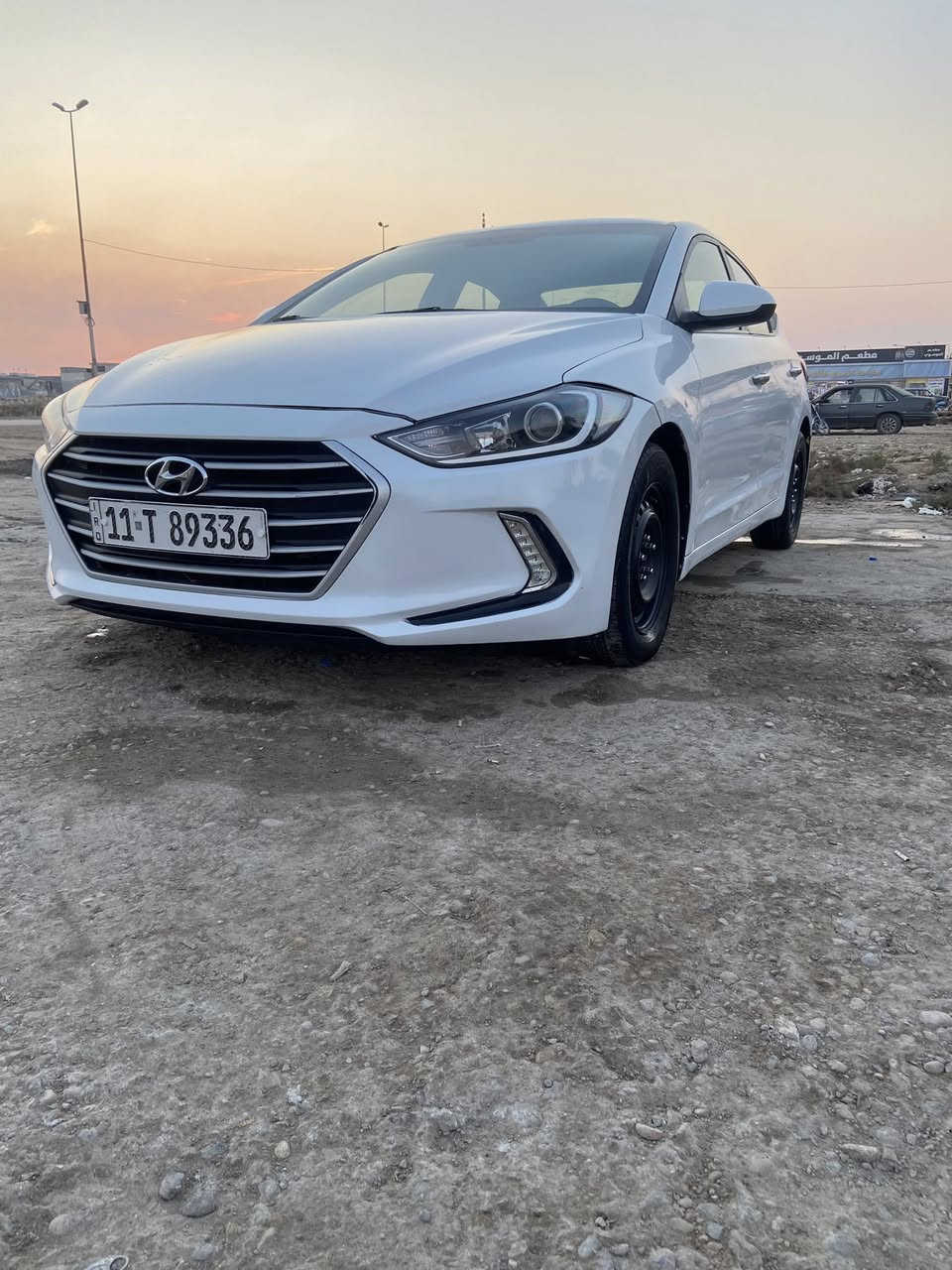 السلام عليكم
النترا 2017 أمريكي

رقم بغداد بسمي تحويل ثاني يوم

مصبوغه عام اثر تجيه خفيفه

تجيه ع تراب يعني والصور موجوده 

الأبواب ليبل واحد طخه ما بيهن 

واردها جاملغ خلفي والبدنه 

قطعتين تبديل جاملغ وبنيد 

 محرك دوش  2000

مفتوح لا تبخير ولا تنقيص 

گير ادامه كامله 

صدر جديد

السياره نضيفه وجاهزة 

السعر 110 

بغداد الجديدة 

استفسار اكثر

***********
