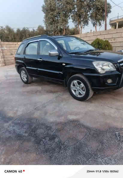 كيا سبورتاج موديل 2010 سيارة نضيفة مال بيت بدون اي صبغ
بس بيه باب السائق تعديل بارد مكان اليده مال الباب والسعر ١٣٠ وبي مجال رقم كركوك مشروع وطني وباسمي السنوية لغاية ٢٠٢٧ المكان كركوك قضاء الدبس *********** كركوك
