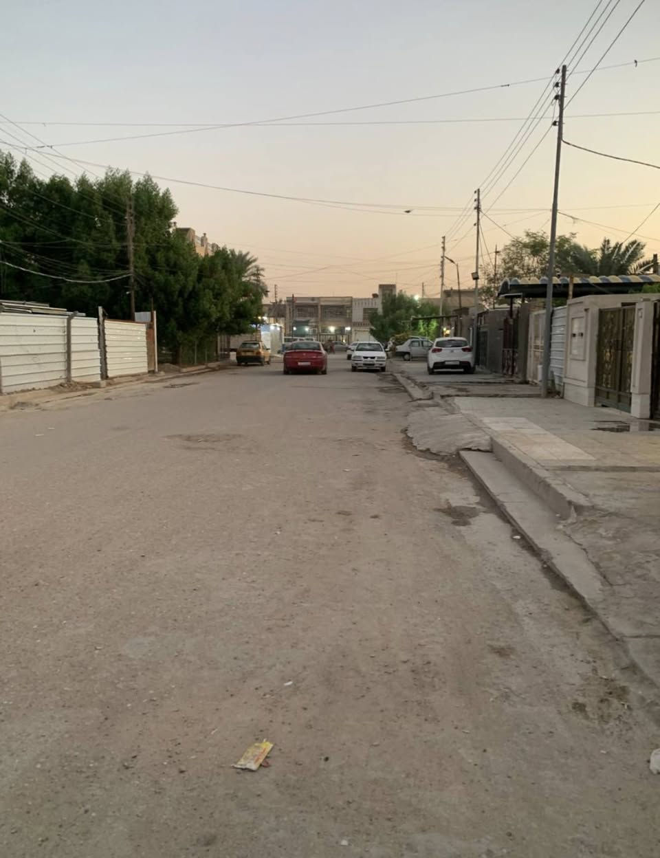 السلام عليكم اعرض بالزعفرانيه مساحه 600 متر واجهه 30 نزال نزال 20 تسجيل 15 متر الارض طاب صرف باسمي بالزعفانيه قرب جامع المهدي رقم الهاتف***********
