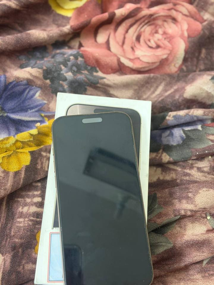 آيفون ١٦ برو ماكس ذاكره ٢٥
جهاز نضيف كلش بطاريه ١٠٠ مشحون ١٣٠ شرق اوسط

السعر ١٥٠٠

الي يريد يعلق واني أراسله وهذا رقمي ***********
