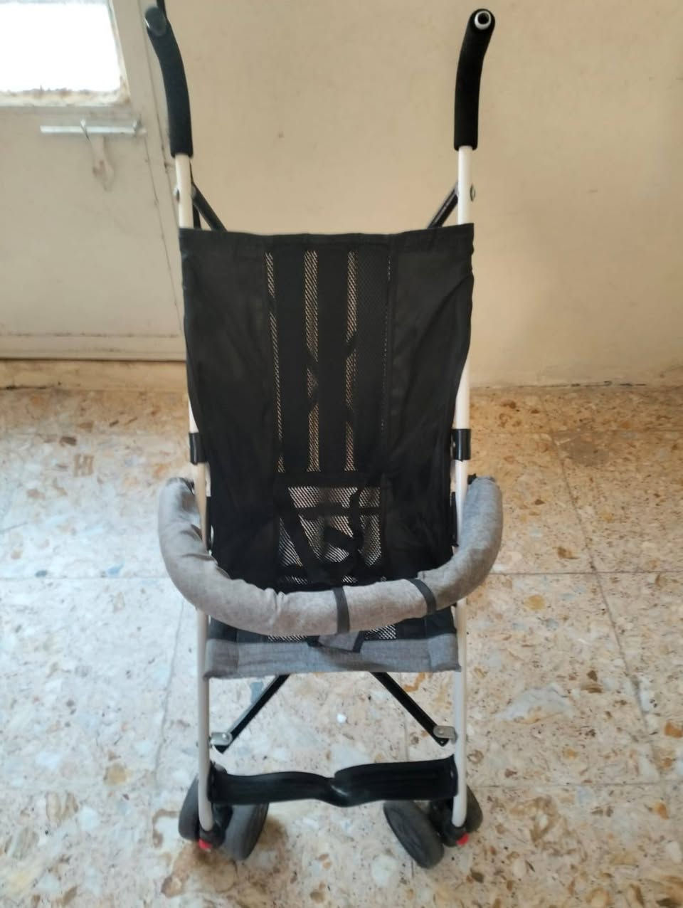 عربانه للبيع  نوعيه تخبل امانه الله واستعمال داخل الطرمه مال بيتنه فقط ومبين من التايرات .. اريدها خمسه وعشرين مكاني زيونه علما اني اخذتها اربعين الف من الاعظميه وتتطبك وماتاخذ مكان تصير بالطول ام العوجيه وبيها مجال بسيط   .. مكاني زيونه


**إذا كنت صاحب هذا الإعلان وتريد حذفه لأي سبب، رجاءا أرسل رسالة إلى الدعم الفني**