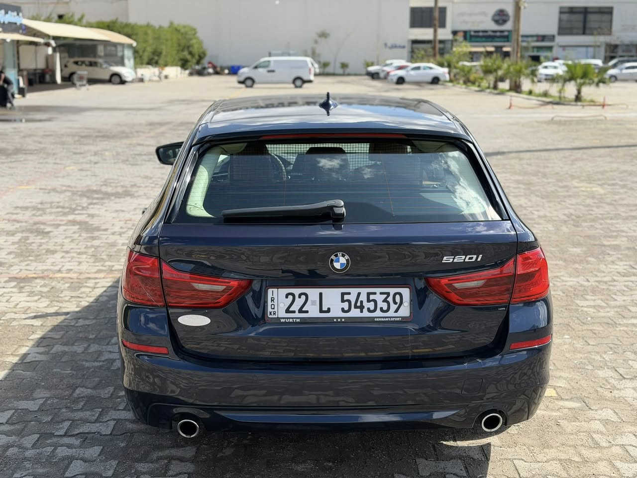 سلام عليكم اخواني عندي بي ام استيشن
موديل ٢٠١٨
مواصفات معروفه
مكفول كفاله عامه من سبغ و بارد
محرك ٤سلندر 20توربو ما مفتوح
سعرها١٤٥مجال قليل 
واتساپ***********
