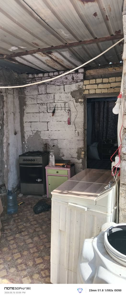 بيت رهن ب١٠ ملاين
بيت ٧٠ متر بي غرفتين ومطبخ وتخاريج وطرمة باالميلاد فاو طريق الجنة عمود ١١٠
***********
