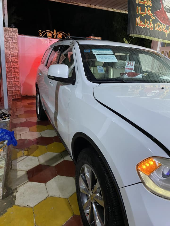 دورنكوً مديل 16 فول عدى الفتحه شفتات رقم ذي قار تحويل ثاني يوم بيه قطعتين تبديل باب سائق بيه ربع صبغ وباب الخلفي بيه ربع صبغ كذالك جاملغً الخلفي ربع صبغ سياره جاهزه من كلشي احله من صور عد جناي مكان ذي قار ستفسار ***********
