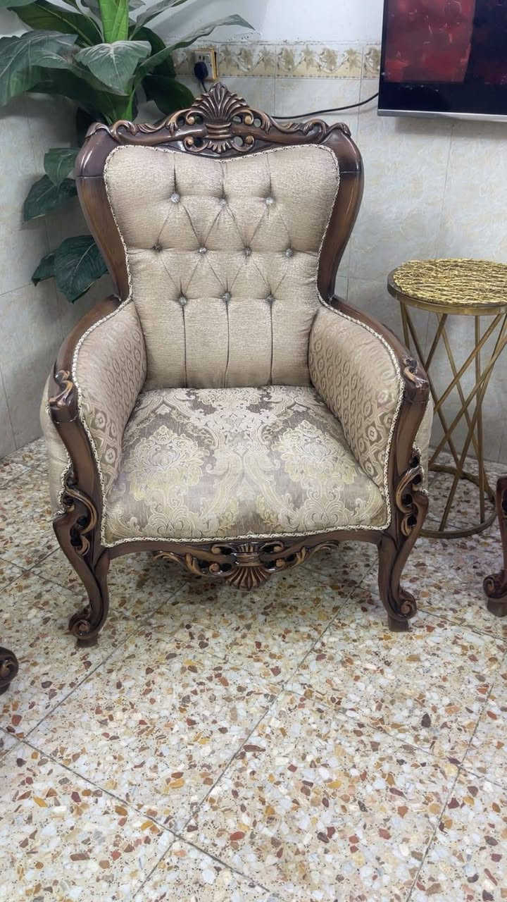 عشره مقعد تركي بدون ضرر  السعر 550 .*********** واتساب
