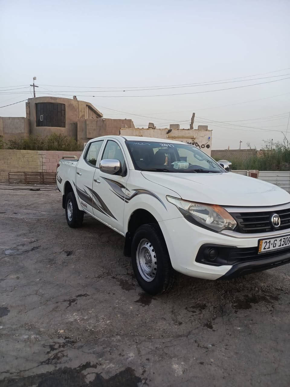 السلام عليكم للبيع دوج رام L200 موديل 2017 السيارة نظيفه خير من الله متحط عليهة لو ربع السيارة مكفوله كفاله عامه من ظربه او معجون السنويه لغايه 2030 ماشيه 137 الف كم'
المكان: الانبار الرمادي 
السعر: 165
رقم الهاتف: ***********
                 ***********
