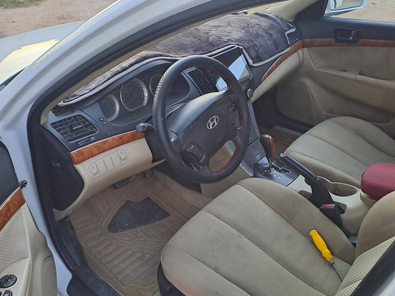 سوناتا ٢٠٠٩ خليجي فول محرك ٢٤٠٠ المرقوب السياره كفاله من الصبغ والتبديل ماعدا المشر صبغ الباقي مكفول كفاله عامه محرك كير مكفولات السياره مال بيت السعر ١٣٣ 
***********
