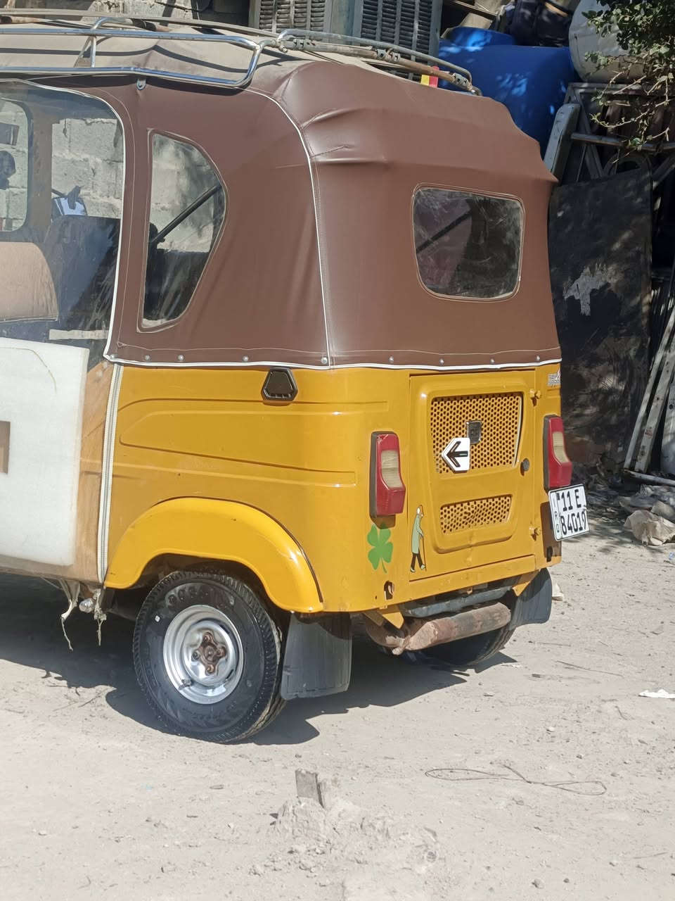 سلام عليكم تكتك 21شهر 4تخم تاير ويل جديد مكينا مكفولها من تنقيص وتبخير تكتك كشر شوفت عينك تكتك حلوا مال جناي السعر 7500وبيها مجال الطيبين مكاني بغداد الزعفرانيه تصل ***********
