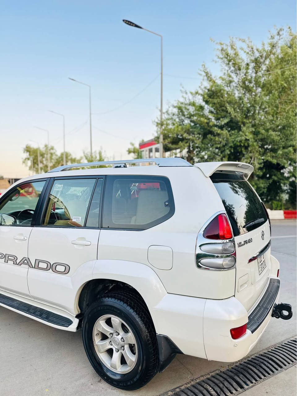 TOYOTA. PRADO. V4. 🦅⛓️
TOYOTA PRADO 20***********58
***********
‎ده بل اكسلا. 
فۆرمیکا
چوار جام ئۆتۆ. 
گیر تۆماتیک. 
٧ ریز کوشن. 
بێ بویاخ. پۆستالە کانیش بۆیاخ نیە. 
بی ساردە. 
توندو تۆ لە
تای لۆکی لە ژێرە.
بی مە سروفە مالی دوست
گیرو مە کینە نە کراوەتەوە بە شەرت 
تەبرید ساردو گەرم بەشەرت. رانية, السليمانية
