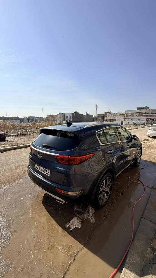 موديل 2017
رقم أربيل بسمي جديد
فول 1/1 
بانورما
بصمه
شاشه كبيره وكامره دواره 
كرسي كهرباء 
كراسي تدفئه وتبريد وسترين تدفئه 
ستيرن دي رياضي 
جنطه كهرباء 
داخل لد بيض 
لايتات زنون بلاد 
السياره برستيج  SX
غرفه جلد اسود مطعم ببيض 
مري شفط 
الحادث جاملغ وبنيد مبدل وجاملغ وباب كلير من امريكا 
مكينه 2،000 تيربو
السعر 138 ماكو هيج مصفات بيهيج سعر 
للستفسار ***********
