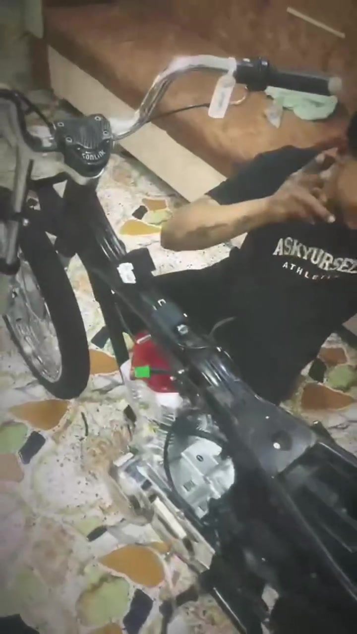 يا الله سلام عليكم دراجه للبيع تيربو الصلي لبارحه شديته وليوم سحكته الله شاهد بدون بدون بدون كفاله عامه سعر750قفلليرده انه بخدمته مكاني ابو رمانه


**إذا كنت صاحب هذا الإعلان وتريد حذفه لأي سبب، رجاءا أرسل رسالة إلى الدعم الفني**