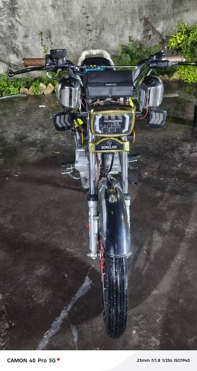 السلام عليكم. دارجه سيفان مديل 25 كفاله عام اورق اصولي بسمي دارجه بعده زيرو محرك 200 الله شاهد تاخذ ماطب بيها مصلح ابدد السعر خاص استفسار على الرقم ***********
