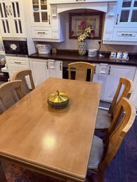 ميز طعام • ٥ كراسي • كركوك