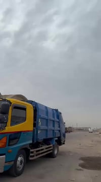 ١٠مكعب • ٦ سلندر • جهاز رفع حاويات