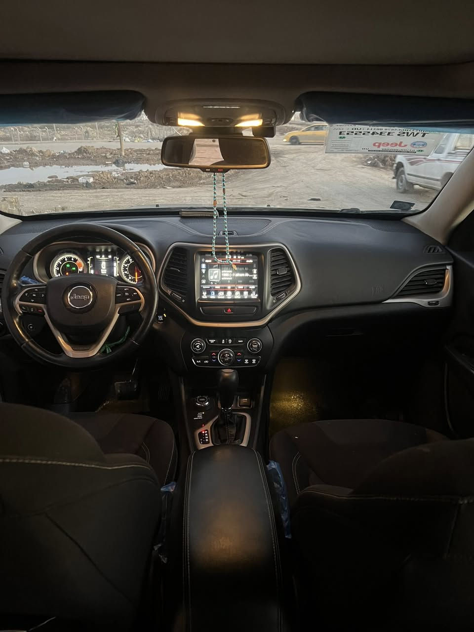 السلام عليكم
جيب بزون 16 فول المواصفات  6 سلندر رقم بغداد شرط التحويل ثاني يوم وصاحب السيارة بالعمارة  موجود السعر 123وبيها مجال
للتواصل  الأتصال على الرقم
0779990146


**إذا كنت صاحب هذا الإعلان وتريد حذفه لأي سبب، رجاءا أرسل رسالة إلى الدعم الفني**