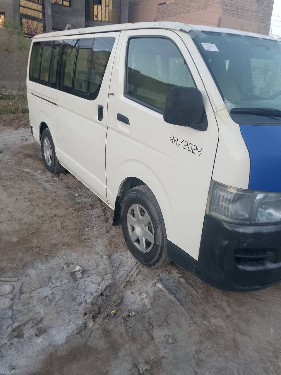 سلام عليكم هايس 2009 للبيع جاهزه كير محرك اكسن حداديه دوشمه جاهزه محرك كاز تحويل ثاني يوم ت***********
