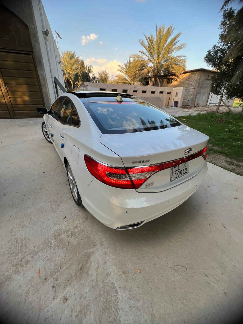 سلام عليكم ورحمة الله وبركاته 

#لعشاق_النظافة والسيارات المميزة

النادرة

ازيرا هونداي 2014 - رقم بغداد 
بسمي شخصياااا تحويل جديد 

فول مواصفات

للاخير .

مكفوله من الصبغ والتبديل والحادث والبارد وكلشي

السيارة من دعامية لـ دعامية مكفولة بدون أي نقص

ماشية 160 ألف كم حقيقي

المحرك 6 المرغوب

والكير والكهربائيات بحالة الشركة

شرط الفحص والضمان 100%

. استخدام #زیرووووووو من الشركة على ايد وحدة

المواصفات السياره

فول مواصفات ( فتحة سقف بانوراما، كراسي جلد. وتحكم كهرباء سابق والراكب وتسخين

مقاعد ، حساسات اصطفاف ، بصمة ابواب ،، تبريد قطعتين، ويل .19 . ستائر جانبية. وستارة خلفية كهربائية. وباقي مواصفات الأزيرا المعروفة).

سیاره نظيفه 💯 💯 بالعافيه ع الياخذها.......مكان سياره ....بابل 
السعر ........138 وبيه مجال بسيط جدا وماحتقد اكو اخته بهيج سعر مناسب ..............
***********
***********
________________________
