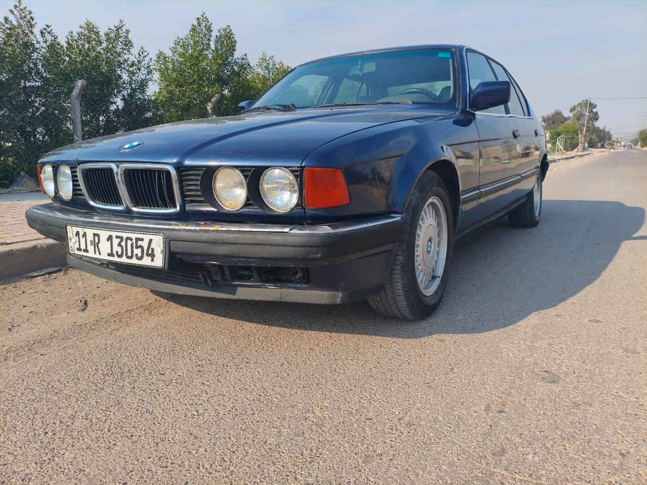 السلام عليكم...730 ..8سلندر موديل 92 محرك كير جدد صدر امامي خلفي جديد تبريد شغال رقم بغداد بسمي السعر 52وبي مجال بسيط للستفسار*********** مكان السيارة بغداد
