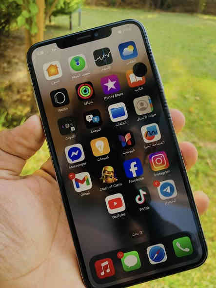 اكس ماكس نضيف بطاريه 100 ذ 256 دبل سيم كارت كلشي مابي بس نقطه سوده بشاشه وين ميعجبك افحص***********
