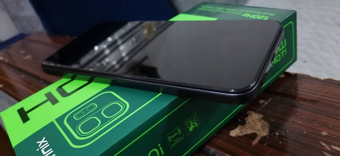 السلام عليكم انفنكس هوت ٥٠ ذاكره ٢٥٦ عشوائية ٨ كامره ٤٨ شاحنة ١٨ واط الهرتزيه ١٢٠ بطاريه ٥٠٠٠ الجهاز جديد استخدام كلش قليل غراضه كامله سعره ١٣٠ عنواني حله مركز ***********
