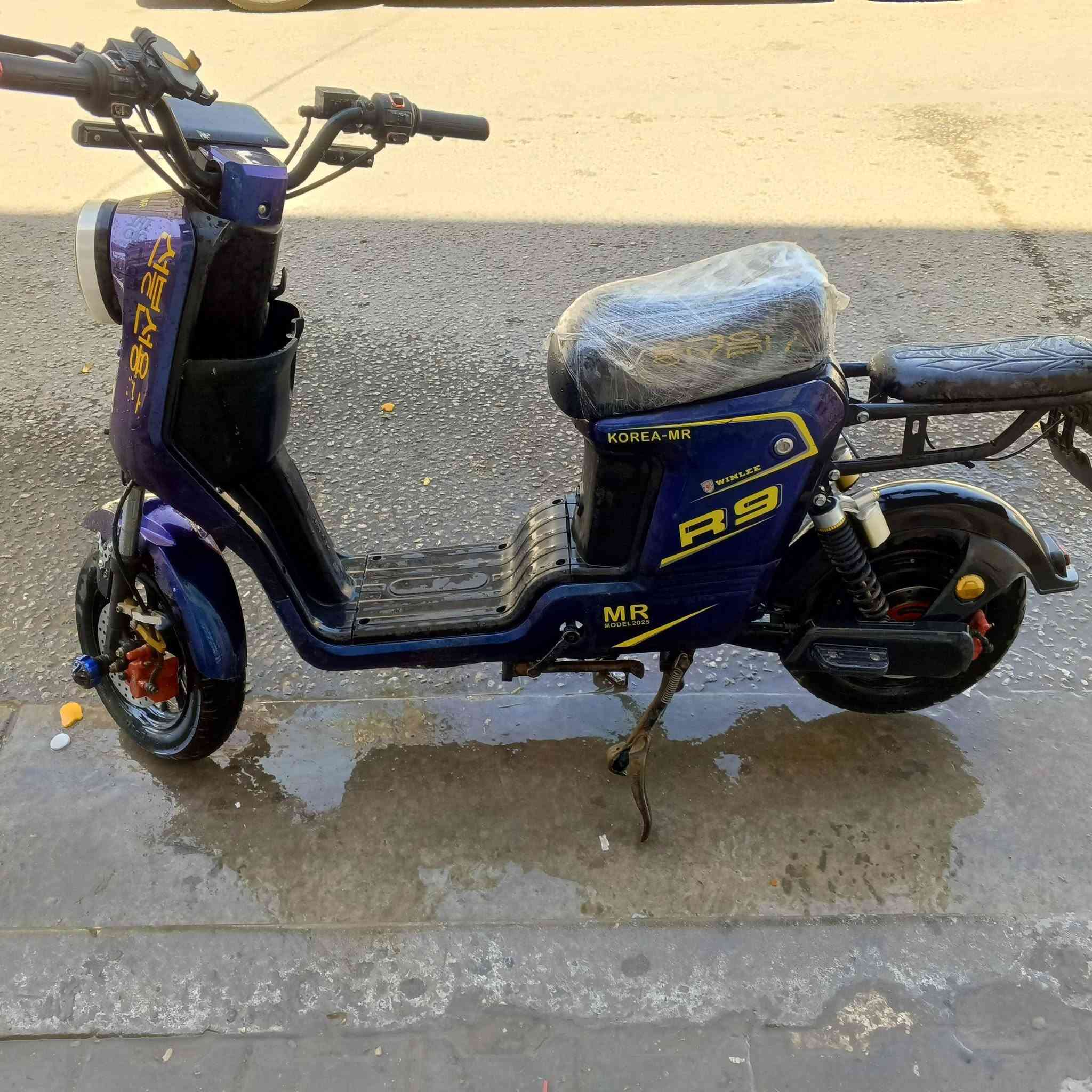 للبيع دراجه R9 نظيف كولها شغاله سعر 325 كربلاء ***********

