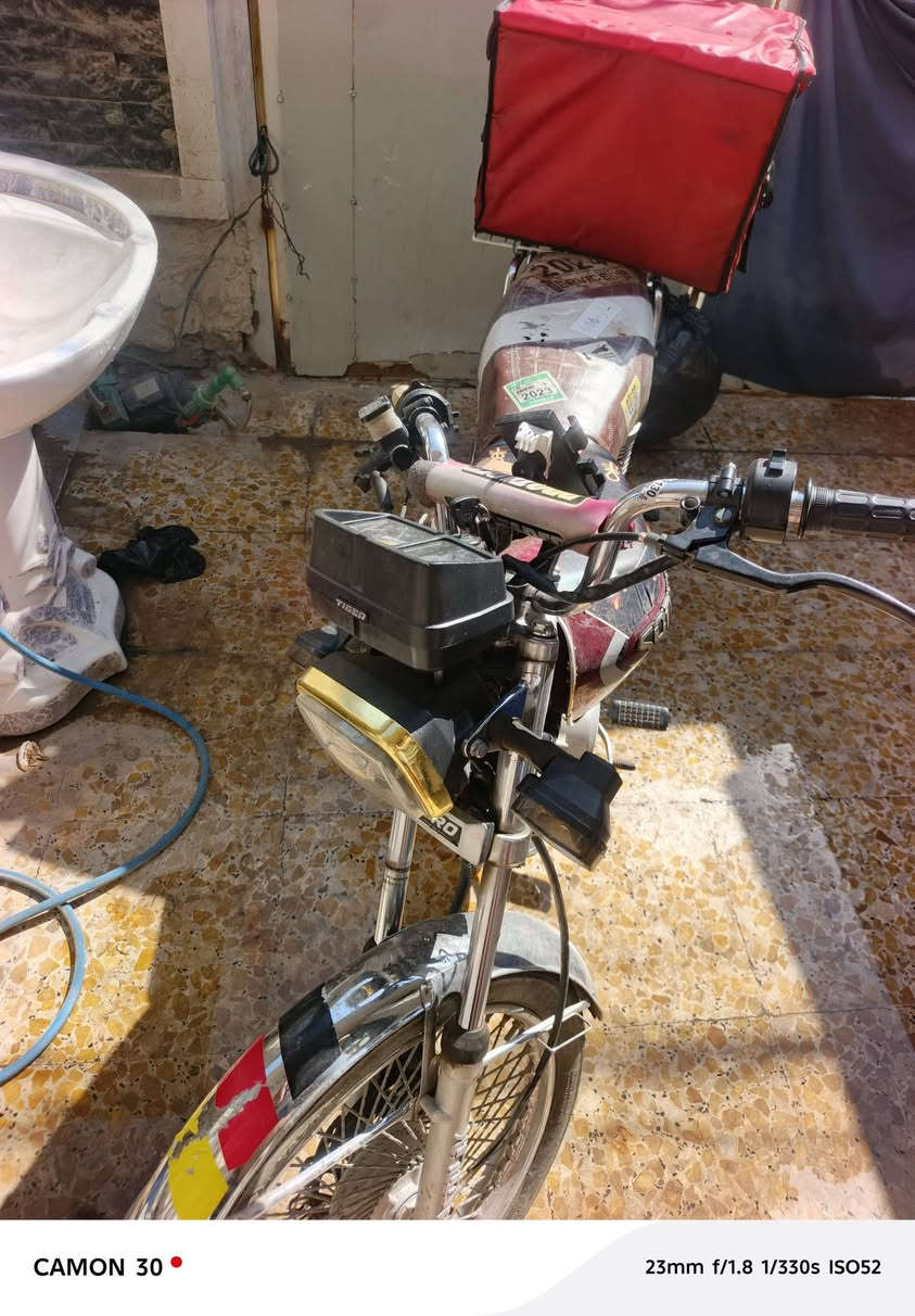 للبيع ب400
موديل 23 تايكر


**إذا كنت صاحب هذا الإعلان وتريد حذفه لأي سبب، رجاءا أرسل رسالة إلى الدعم الفني**