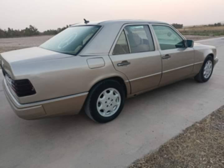 رمضان كريم على الجميع..
مرسيدس دب 2.5 موديل 1992محرك 2500 استندر 
كير مكفول بالشرط جوم كهربائيات كلها شغاله  صبغ جماليه قواعد بلادية رقم سليمانية دولي سنويه جديده شرط التحويل تبريد شغال خير من الله.مكان السيارة صلاح الدين تكريت ***********..
