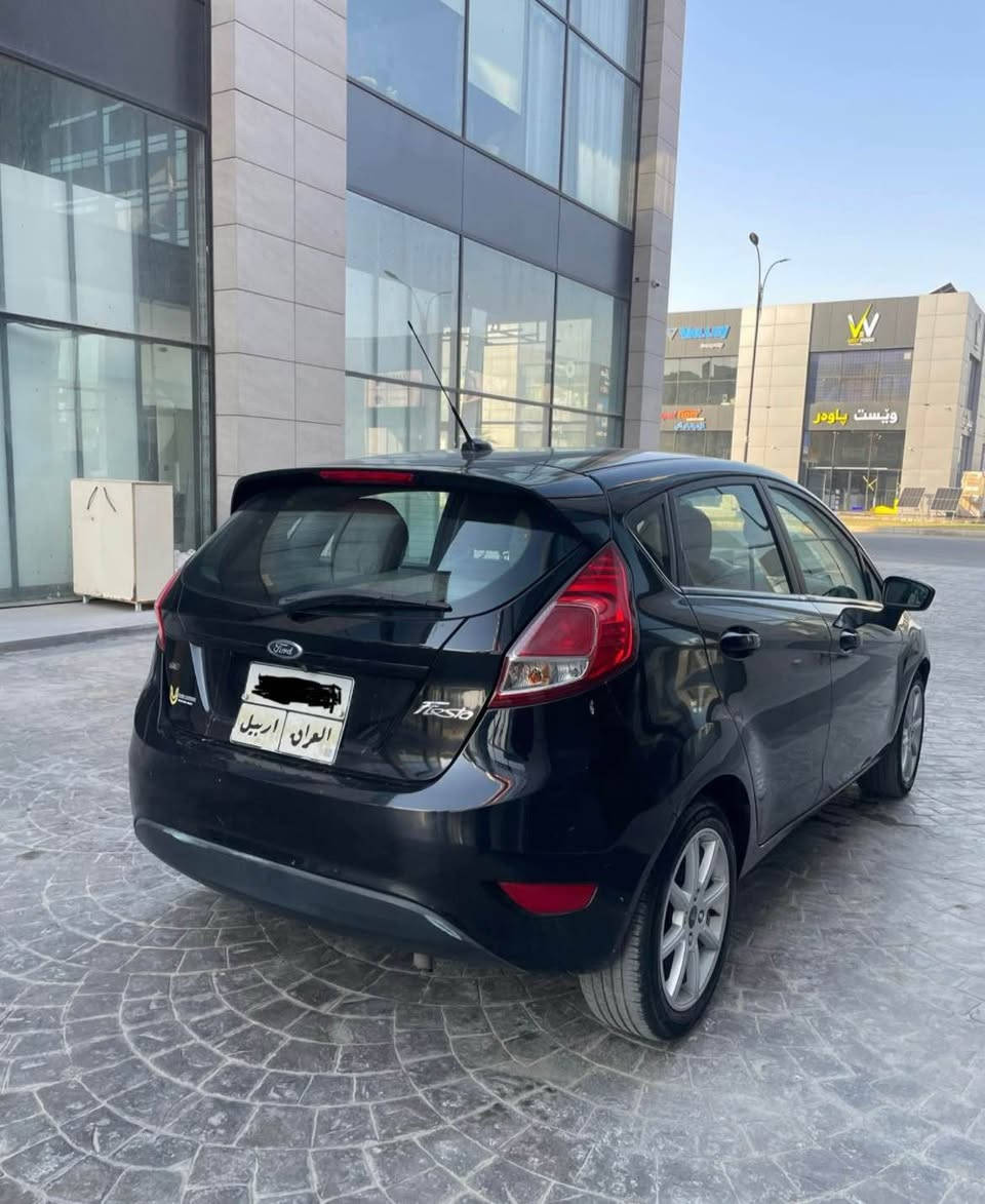 فورد ڤيستا موديل 2019 
فول ماسفاته 
گير توماتيك 
مه كينه چوار پستنه 
مه كينه بى توربو مرغوب 
شاشه گه وره 
ناو حه وت ره نگ 
چوار جام كاره باى 
ئاوينه كاره باى 
ته ريد ساردو گه رم ايش ده كا 
تحديد سورعه 
يه ك پارجى سبوغه 
ليدرانى نى پيشه وه پشته وه 
سعرى 83 وه رقه مه جال 
سه ياره كه هه موو شته كى به شرته 
سه ياره كه له هه وليره 
به ناو كردن به شرته 
ژماره ته لفون 
0️⃣7️⃣5️⃣0️⃣6️⃣7️⃣1️⃣7️⃣1️⃣7️⃣7️⃣ أربيل, العراق
