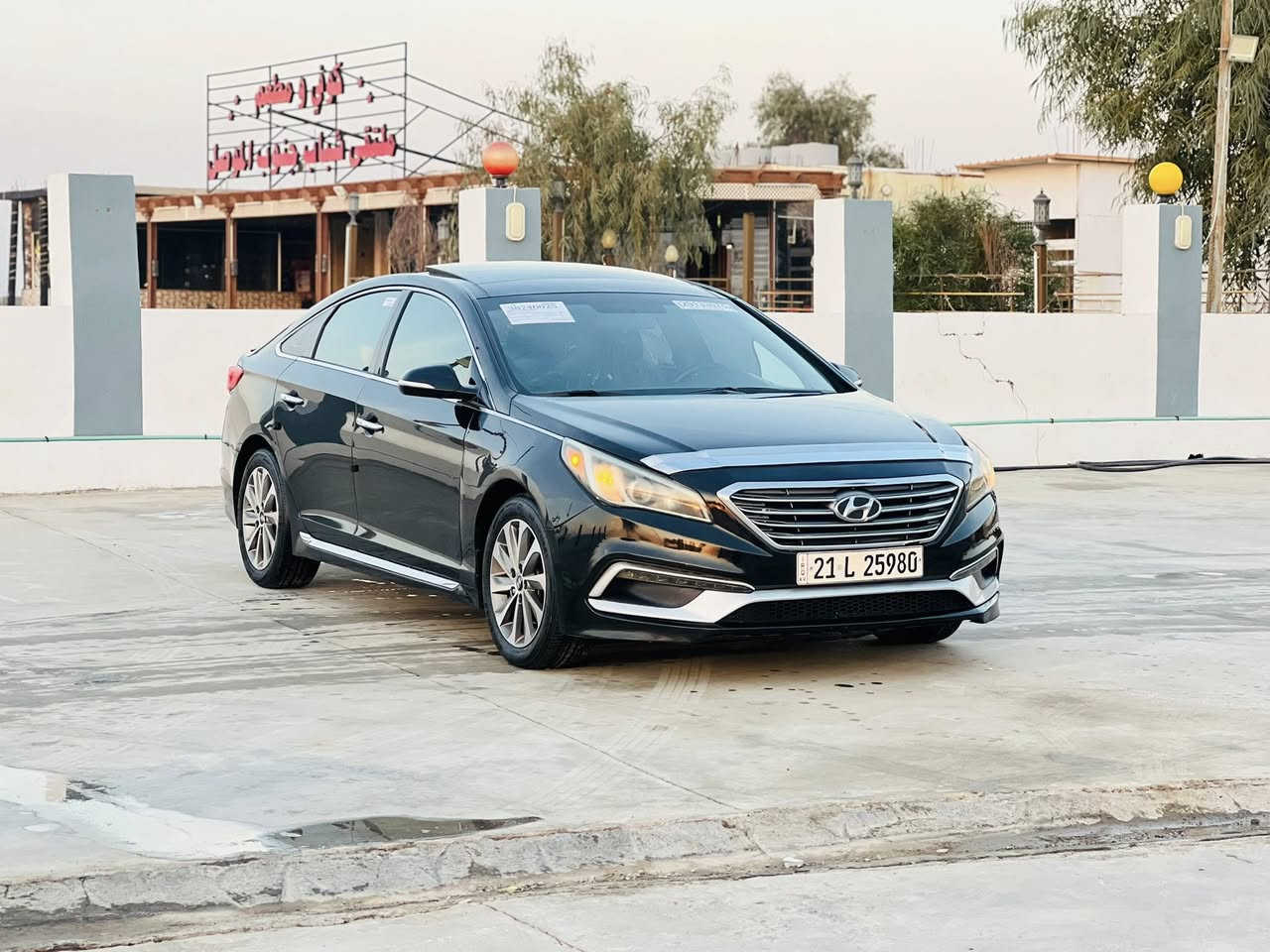 السلام عليكم
للبيع  سوناتا 2017وارد امريكيVIP فول مواصفات بنوراما فول 1/1 
رقم  انكليزي  مواصفات السيارة VIP 
كشن جلد
اعلى مواصفات بسوناتاVIP
 بصمة تشغيل بصمة ابواب بصمة جنطه كامرة خلفية دوارة ستيرن حرف D ويل اكروم كشنات هيتر امامي خلفي كهربائية. حار بارد
دبل اكزوم خلفي مكينه2400 
السيارة بيها 1قطع وداير صبغ 
السعر اتصل ودلل
رقم ***********
‏
