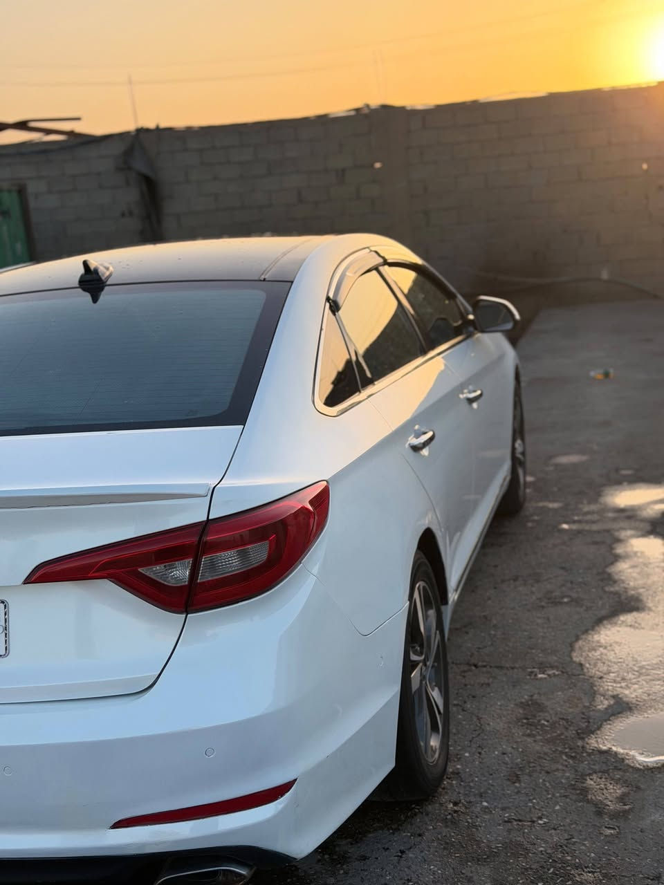 سلام عليكم خوان سوناتا موديل 2015خليجيه بصمه فول بنيرامه صبغ حزام ابيع عام ضربه جاملق بدون دواخل سياره خير  من الله تبريد ثلج كهربايات كلها شغاله سعر 107 وبيها مجال لشراي مكاني البصره ***********
