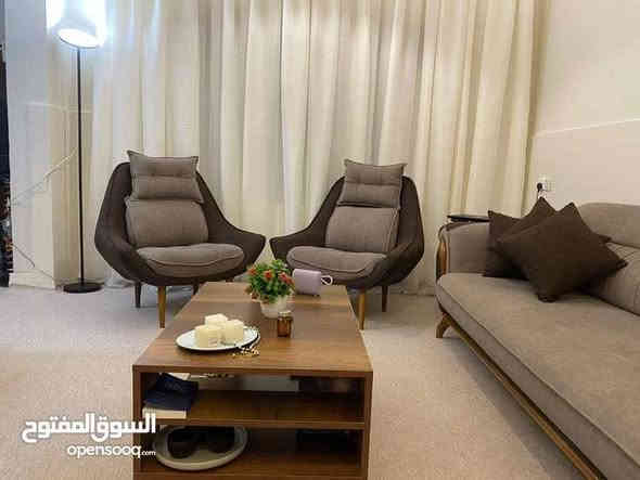 يعلن مكتب المرتضى للعقارات عن توفر
بيت للبيع ، في الجبيلة ، مقابل كراج خروج التايم سكوير ، موقع جدا ممتاز
طابقين ، بناء الطابق الثاني 2017 ، والارضي 2011
المساحة / 124 متر
الواجهة / 7.5 متر
يحتوي على / 4 غرف وصالة واستقبال ومطبخ وصحيات
سعر البيت / 275 مليون

توجد لدينا عروض اخرى
للأستفسار الاتصال على الارقام التالية *********** - ***********
نستقبل كافة العروض والاعلانات نشرها وترويجها مجانا
عنوان المكتب / الجنينة / شارع جامع الكرناوي / مقابل فتافيت سنتر
