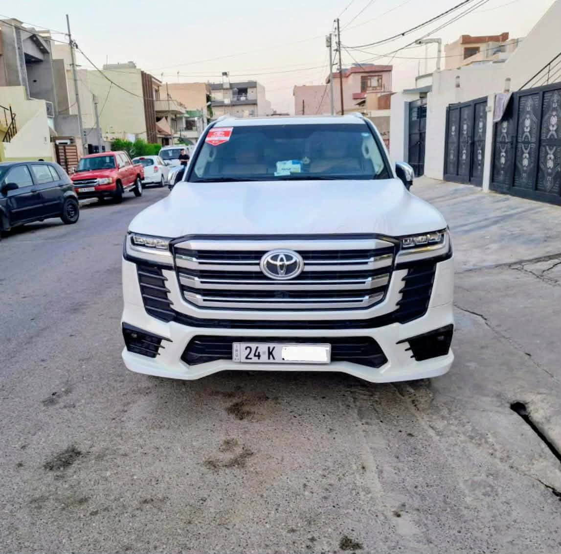 السلام عليكمTOYOTA LANDCRUISER VX LIMITED 

لاندكروز 2023VX ليمتدد 

SAS ساز اصل بعدها  بلضمان

ماشيه 80 الف كيلو 

مكفوله كفاله عامه من صبغ وتبديل وكير ومكينه 
ملاحظة بية 10سانتيم PDR راس بونيت بدون دواخل بدون كلشي 
دعامية ل دعامية بشرط

المواصفات فول الفول 1/1

. كشنات تدفئه وتبريد

.كشنات جلد وخزن ميموري وكهرباء

.حساسات امامي وخلفي

رادارات امامي وخلفي

.جنطه كهرباء +كشنات خلفيه كهرباء

.تشغيل عن بعد+ تركشن

.سلايت +زراك لايت

.شاشات خلفيه+ شاحن لاسلكي

.تحكمات ستيرن +محرك V6 طبيعي

مكان السياره كركوك

السعر 690 ورقه وبي مجال شرائ
*********** كركوك, العراق
