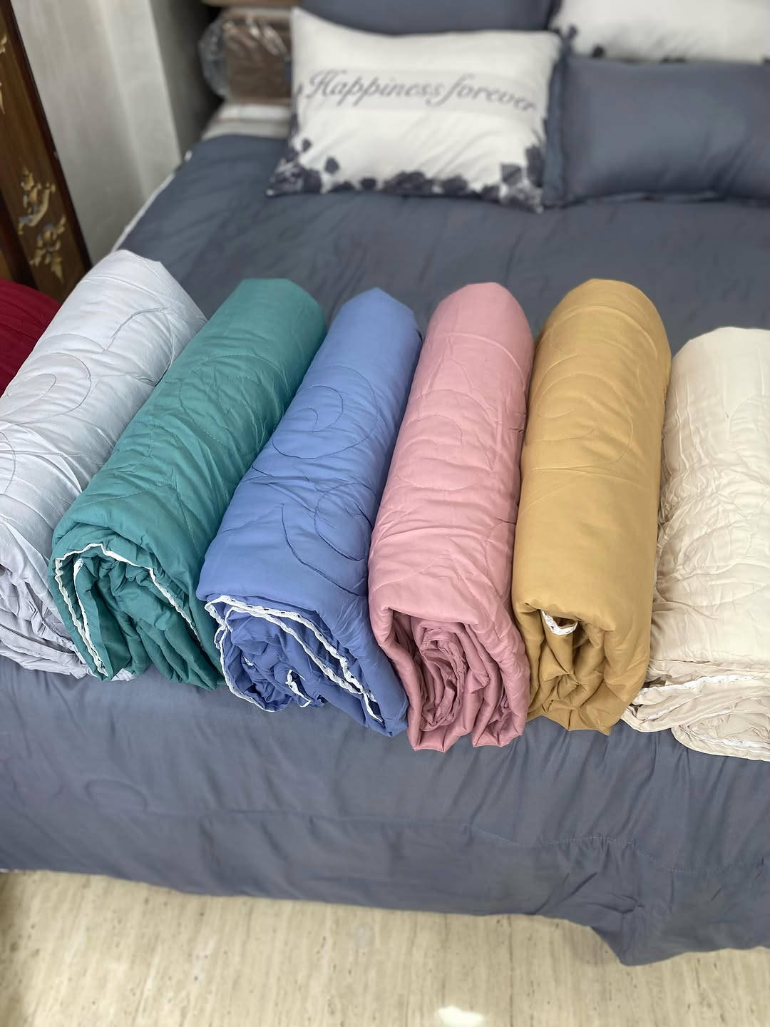 (بدون شرشف)
غطوه قطني نفرين مع 4 وجه مخده
السعر 15,000🔥
قياس 200*230


**إذا كنت صاحب هذا الإعلان وتريد حذفه لأي سبب، رجاءا أرسل رسالة إلى الدعم الفني**