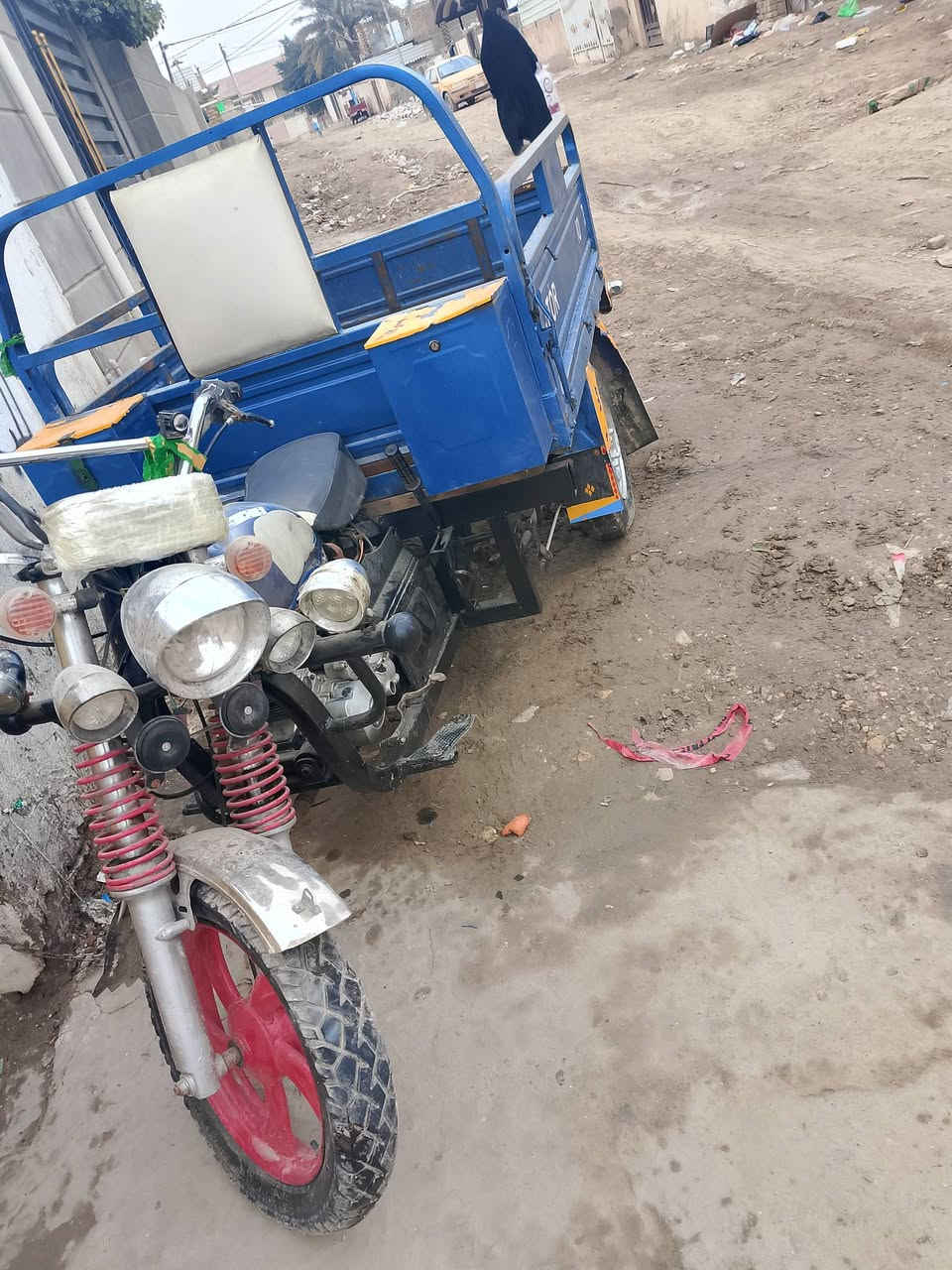 السلام عليكم ورحمة ستوته للبيع 
موديل 14اوراق اصولي كشر نضيف مكينه تخبل نكره وحده كلش نضيفه مكاني حله شارع 80قرب الطاقه للستفسار خاص او الاتصال على الرقم***********
