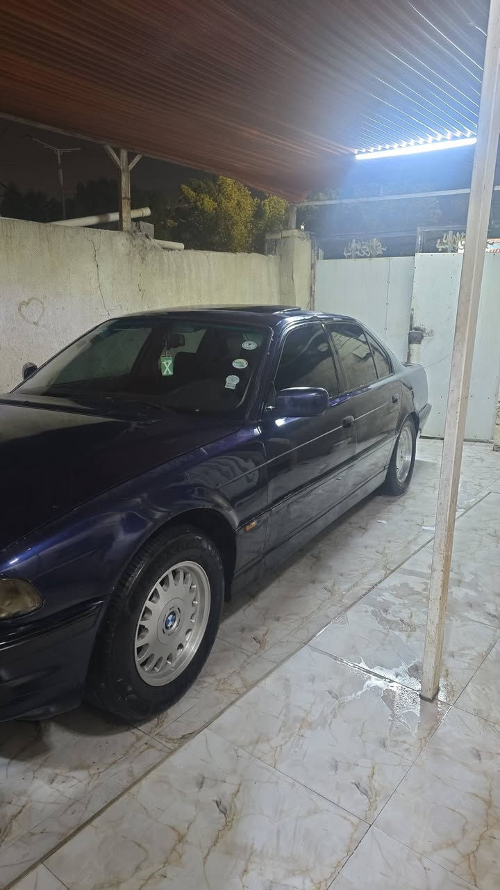 السلام عليكم خفاش موديل 96 حجم728اصل سياره جاهزه من كلشي مكينه كير تبريد حداده تخم تاير جديد كهربائيات كلشي شغال وكلشي جديد بيه بعض الملاحضات البسيطه بلبدي فقط رقم بصره الجديد مستعجل عل بيع شراي يخابرني ويدلل اعتذر عن المراوس بيع فقط مكاني بصره***********السعر 55وبيه مجال قليل
