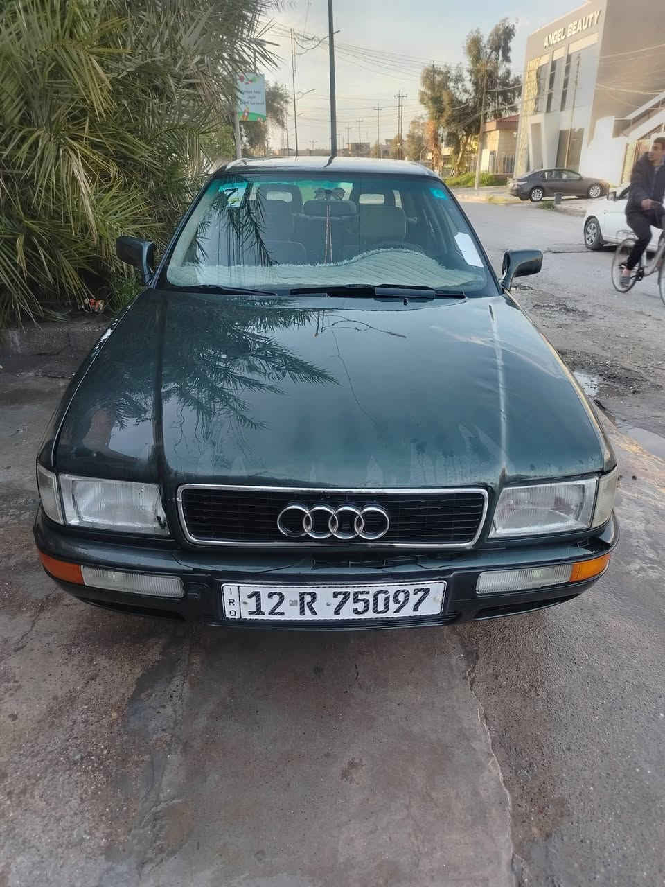 السلام عليكم اودي للبيع موديل ١٩٩٣ رقم انكليزي باسمي تبريد مصبوعه عام رش السعر ٣٠ وبيها مجال مكاني موصل موبايل ***********
