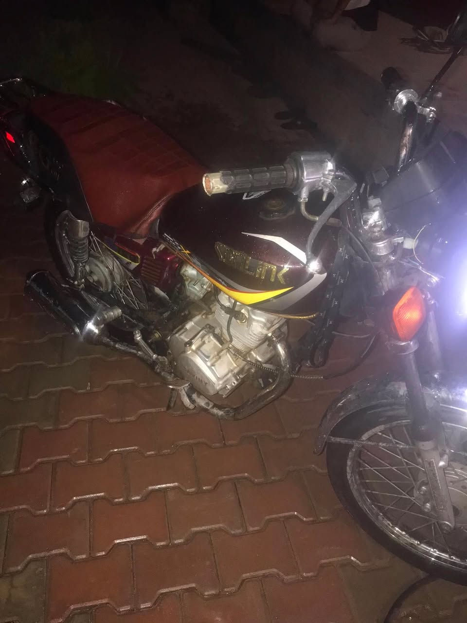 موطور نامه برو موديل 2020 كهربائيات شغاله كامله صالنصه رياضي عقل رياضي ب 270 وبي مجال ويرهم مراوس وانطي فرق


**إذا كنت صاحب هذا الإعلان وتريد حذفه لأي سبب، رجاءا أرسل رسالة إلى الدعم الفني**