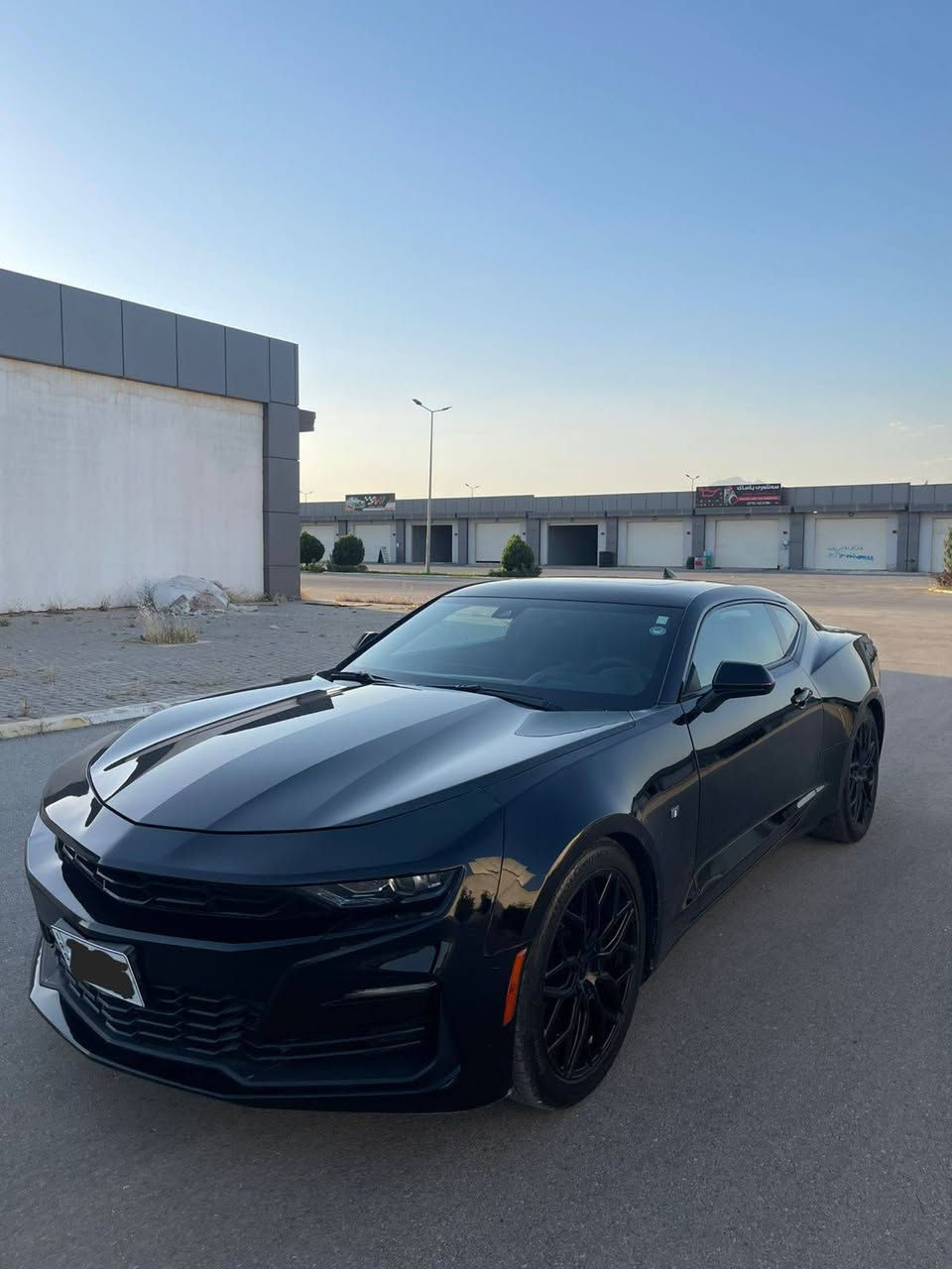 Chevrolet Camaro 2022 (Converted to SS) 🏁
​شتی جوان و دانسقە بۆ فرۆشتن ، سەیارەیەکی زۆر توندوتۆڵ و مەزبوت و بێ کێشە :
• ​مۆدێل: ٢٠٢٢
• ​بزوێنەر: ٦ پستۆن (V6)  
• ​ڕەنگ: ڕەش                   
• ​مواسەفات:فول مواسەفات (کامل گۆڕدراو بۆ شێوەی دەرەوەی SS، ) 
• 
◦ ​تەنها ١ پارچە و پەڵەیەک بۆیاخە
◦ ​بە ناوی خۆمەوەیە ڕەقەم سلێمانی 
◦ ​گێڕ و مەکینە و تەقە و ڕەقەی بەشەرت، هیچ مەسرەفێکی تێدا نییە تازەش پۆڵیش کراوە 
• 
• ​نرخ:١٤,٣٠٠ دۆلار (١٤٣ وەرەقە) و مەعامەلەیەکی زۆر  زۆر کەم 
​📍 شوێن: [ سلێمانی ]
📞 بۆ پەیوەندی : ***********
                             *********** السليمانية, العراق
