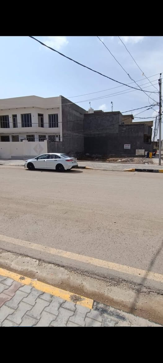 400 متر للبيع بيت مع قطعة ارض متجاورات طابو صرف  
تفاصيل البيت 5 غرف نوم استقبال هول صاله عدد 2 مطبخ صحيات كراج 

تفاصيل القطعة 150  متر ركن الواجهة 12.5 النزال 12.5 

  خدمات كامله تبليط 

الموقع السياسين شارع 20 مدخل السياسين 

للإستفسار مراجعة مكتب عماد كاظم 

 ***********

 ***********
