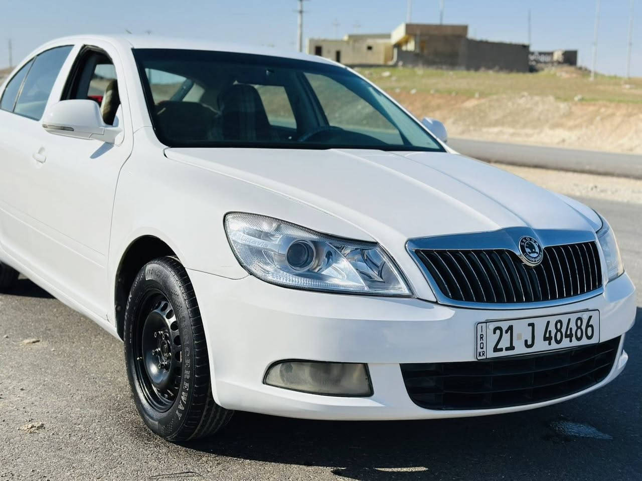 بابەت ڕیکلام
شکۆدا ئۆکتاڤیا 2013
***********
***********
گێڕ مەکینە بەشەرت
گێڕی عادی
تەقەو ڕەی بەشەرت
مەکینەی 20جیتایە
4تایەی نیو داشت
پێش و دوای لۆک لۆک کەپسی بێدەعم
تەکسی بوە کراوە بە قسوسی
سیعری 66 یەک تۆز معامەلە السليمانية, العراق
