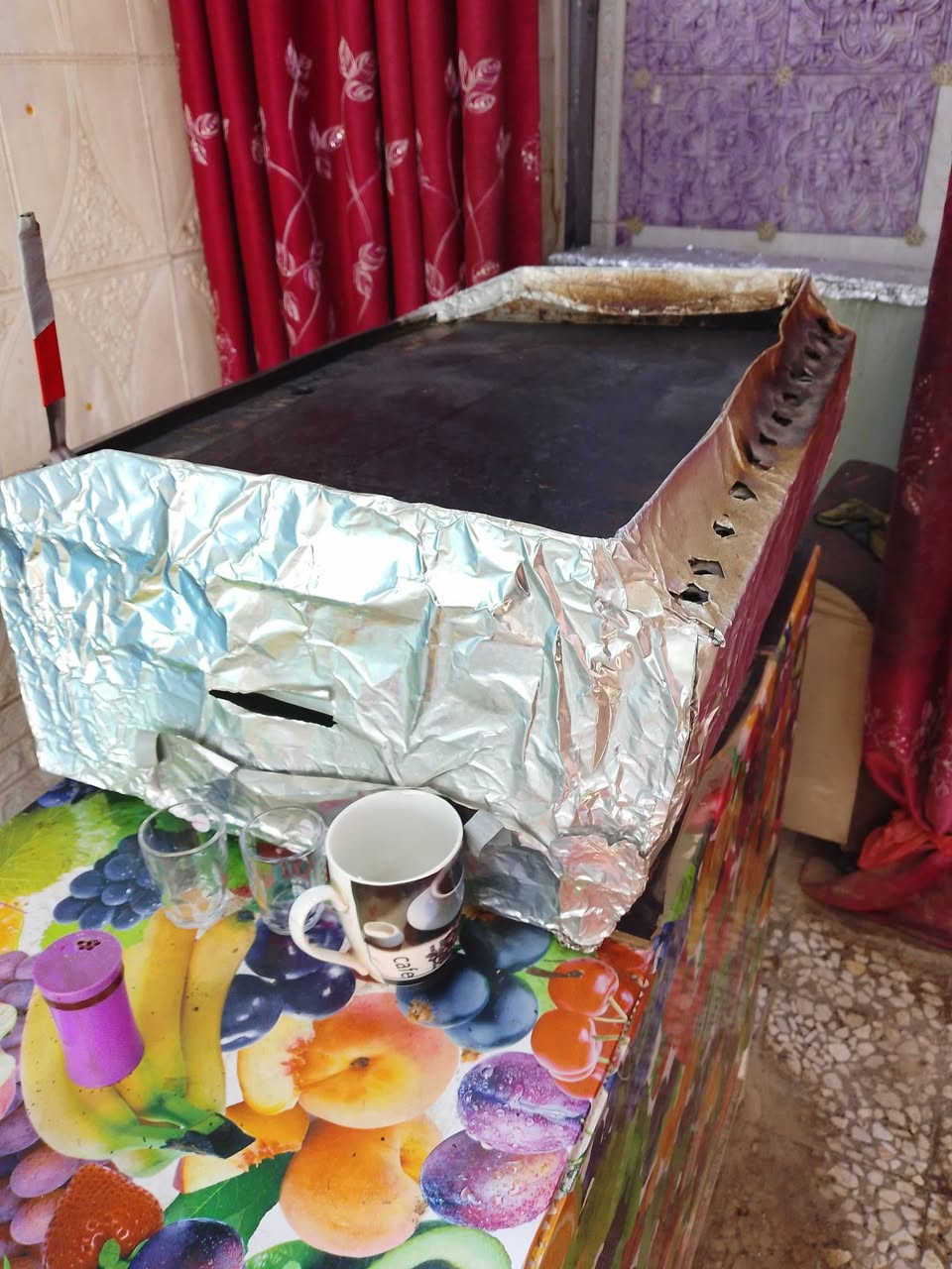 غراض للبيع 
جام خانه فلافل المنيوم
ميز مقبلات المنيوم
قناني ٢ 
شوايه همبركر 
ثلاجه
كراسي عدد ٧
سنكي مطبخ
ميز عمودي المنيوم
مبرده 
طباخ ٢ عيون 
ادوات مطبخ 
مأطور ماي 
مغسله 

مكاني نجف شارع المطار الجديد ***********
