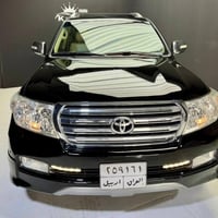 لاندكروزر فول • ٢٠١١ • بدون صبغ