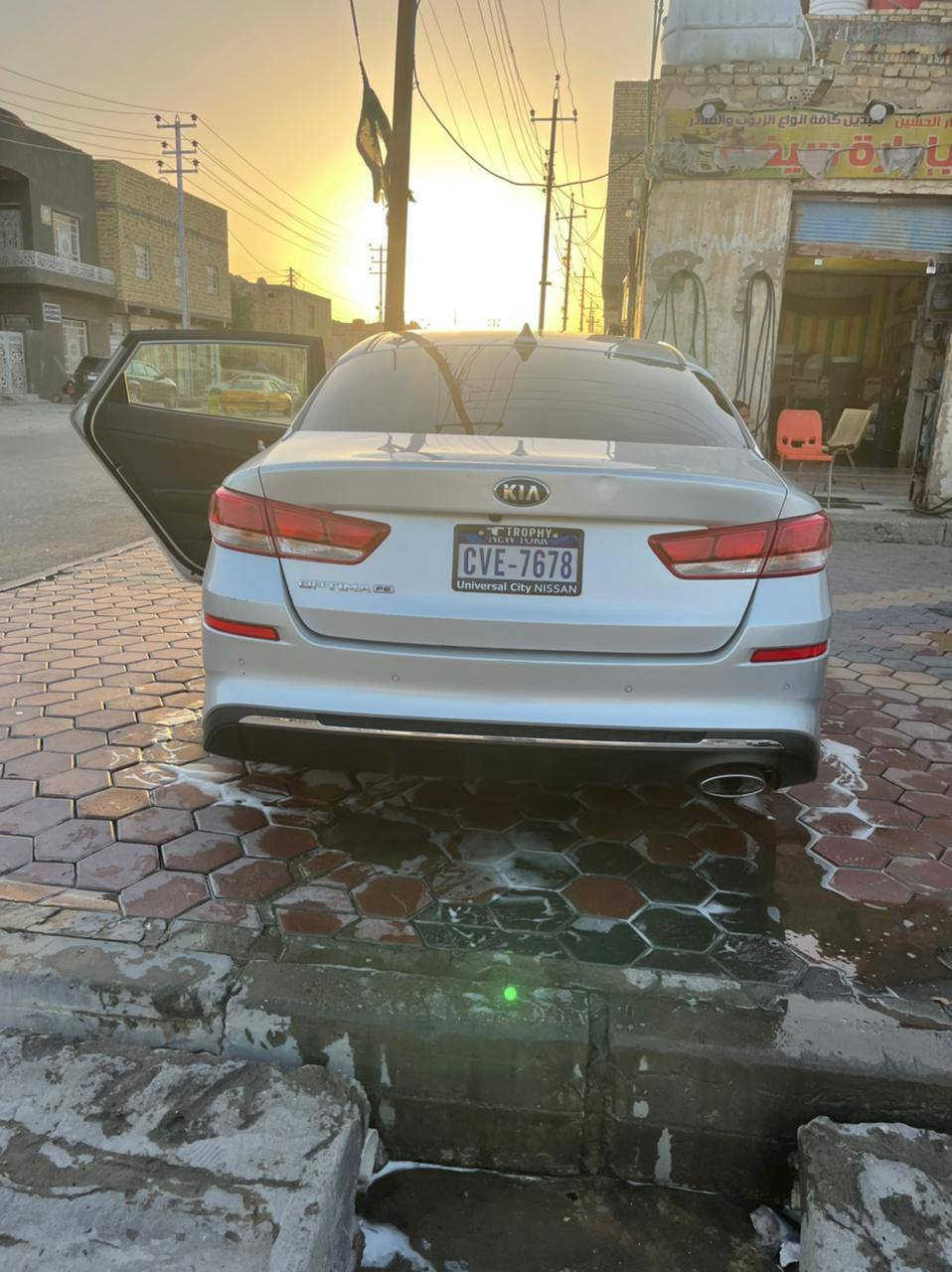 السلام عليكم رمضان كريم 
كيا اوبتيما موديل 2019 وارد امريكي 
ماشيه 65 الف ميل 
محرك GDI 2400
مواصفات ال Fe 
اشاره بالمري . تحديد مسار . مثبت سرعه . قياده شبه ذاتيه.رادار امامي .حساسات خلفيه . كامره  
اربع قطع صبغ 
رقم ذي قار باسمي مكانها البصره 
السعر المطلوب 136 💰 وبيها مجال ان شاءالله 
للتواصل *********** واتساب او اتصال على راحتكم
